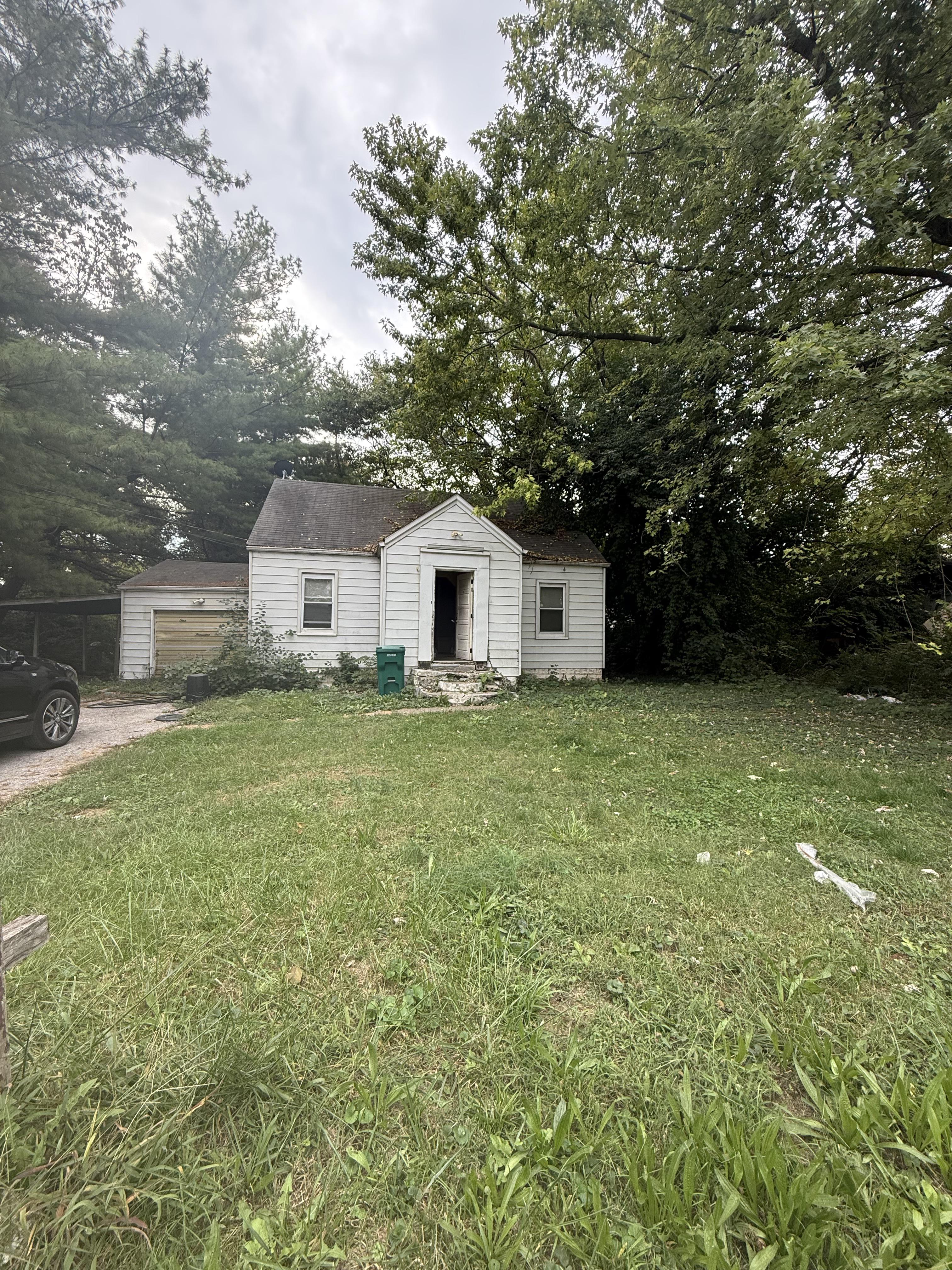 1002 Upper Cahokia Road